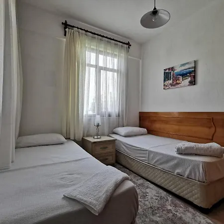 3+1 Spacious House In A Condominium With A Large Green Area Apartmán