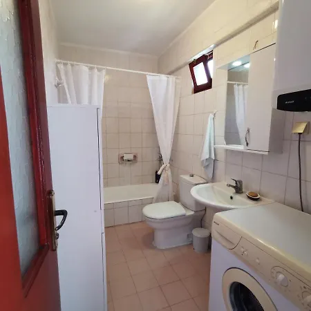 3+1 Spacious House In A Condominium With A Large Green Area 公寓